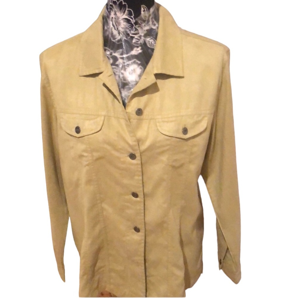 Chico’s large lime green faux suede like button down Chico’s 2 fits size 12-14